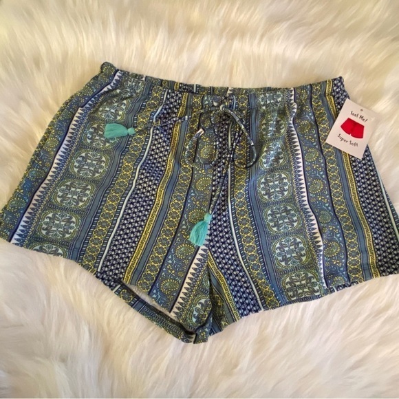 NWT Bobbie Brooks Size L Women’s Shorts - Picture 1 of 14